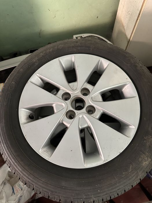 Диск R15 + KUMHO solus kh17 185/65 Шина на Kia Rio