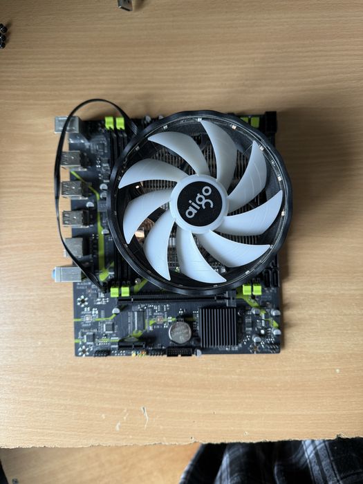 Machinist X99 PR9 + 2650v4 + Кулер aigo