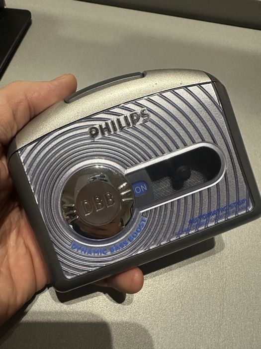 Walkman Philips AQ6401 działający po serwisie