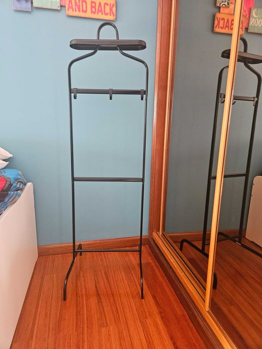 Cabide de Quarto Preto