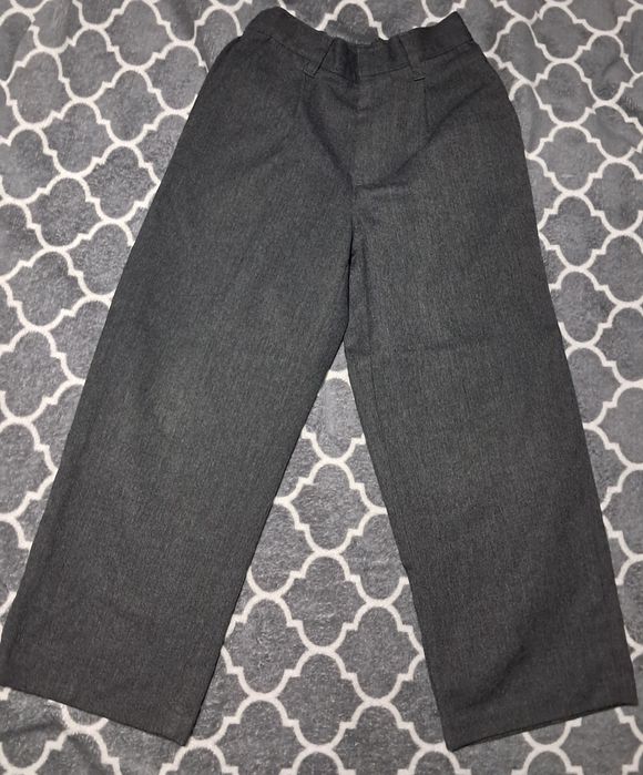 Elegancki zestaw szare spodnie + biała koszula  r ok 110