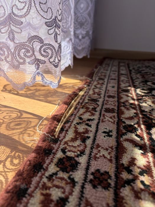 Dywan klasyczny - duży, zadbany – do salonu