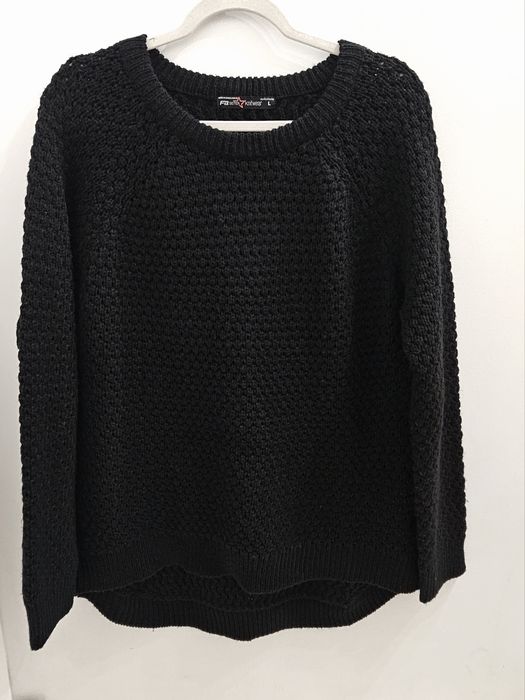 Ciepły sweter damski. Czarny. L/XL. FB Sister. New Yorker