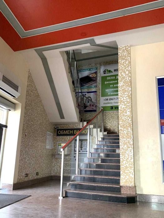 Сдам офис 9м,  в ТРЦ, м. 23 августа,