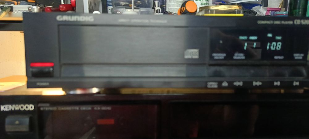 Odtwarzacz CD Grundig 5200