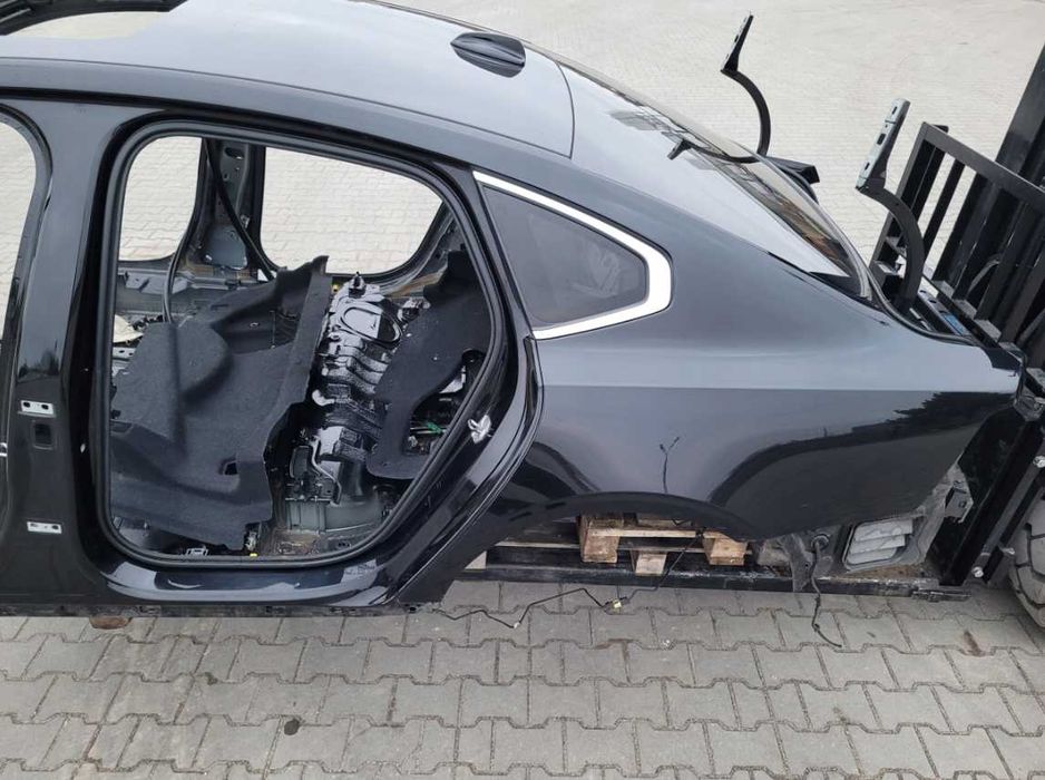 Четверть Volvo S90 V90 крило кузов разборка