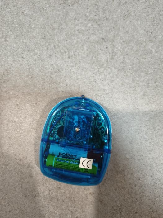 Mini rádio com fones e lanterna
