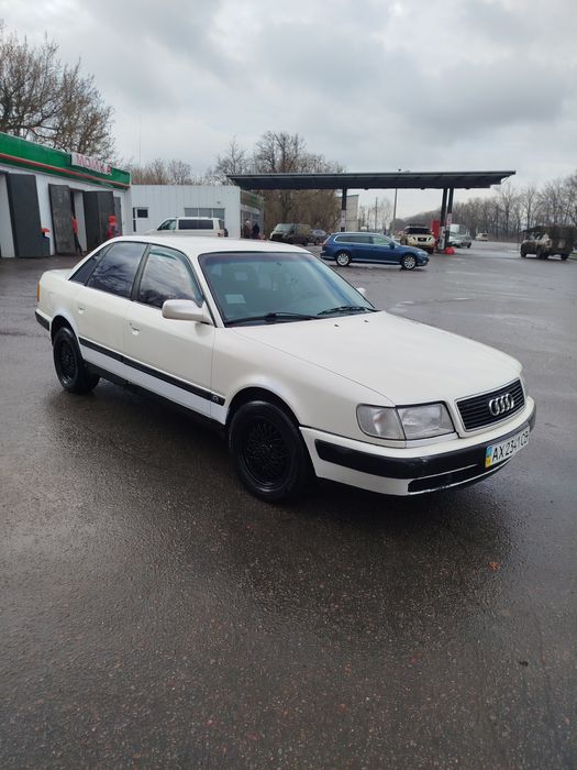 Продам Audi 100 C4