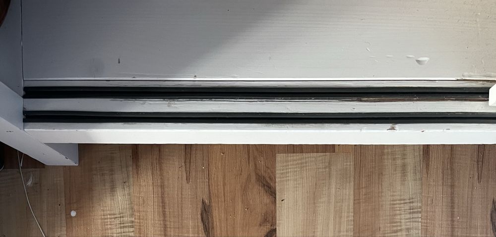 Szafa Ikea Hemnes z drzwiami przesuwnymi