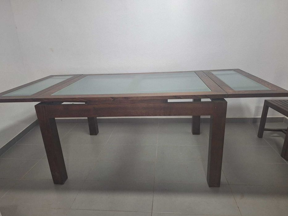 Mesa Extensível Madeira de Castanho