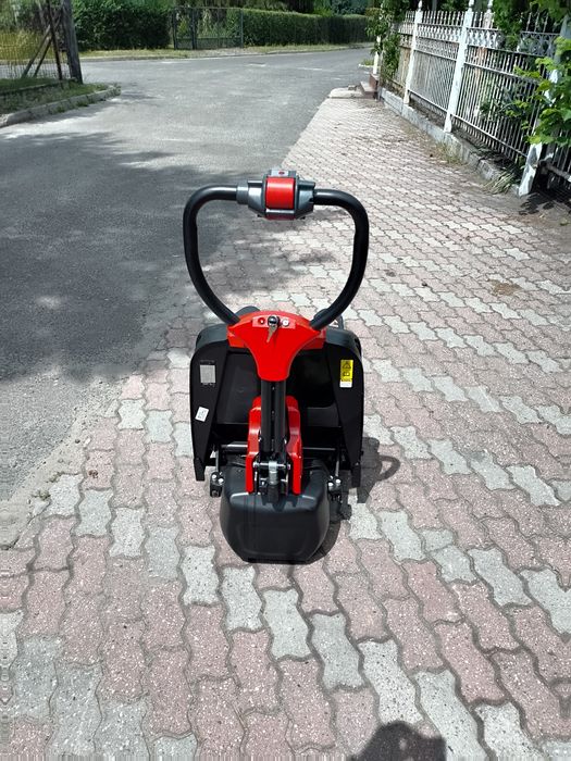 Paleciak  F4 Wózek Paletowy Elektryczny 1500 kg