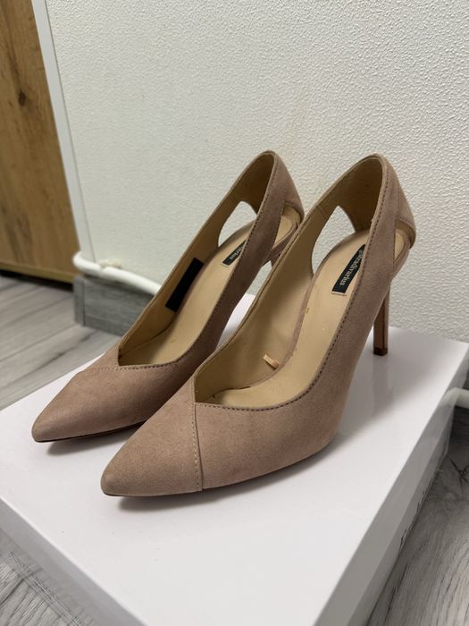 Туфлі та босоніжки