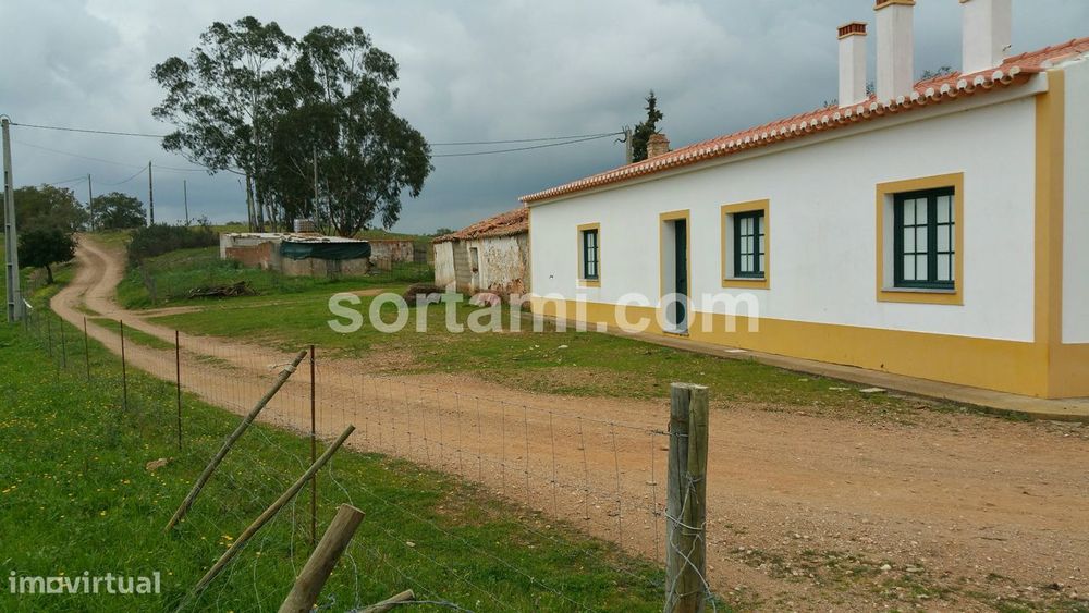 Moradia Isolada T5 Venda em Serpa (Salvador e Santa Maria),Serpa — Serpa (Salvador E Santa Maria), Beja
