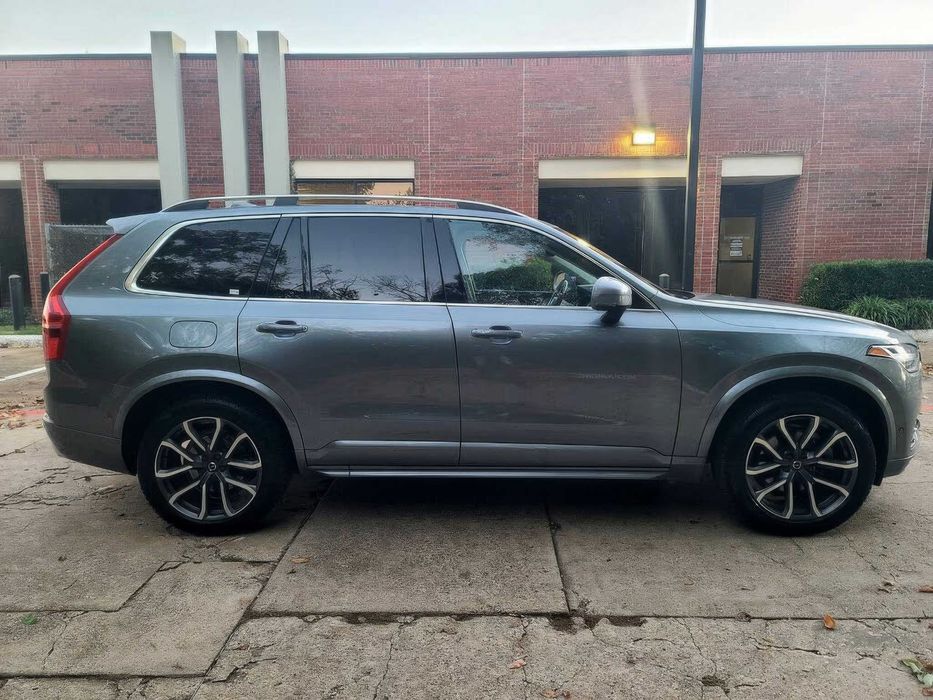 Volvo XC90 T6 Momentum      2017