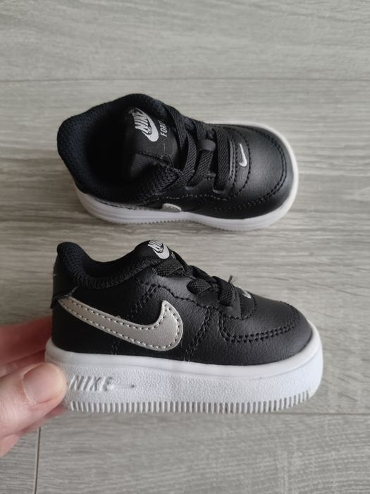 Кросівки Nike для малюків. Розмір 17, устілка 10,5см.