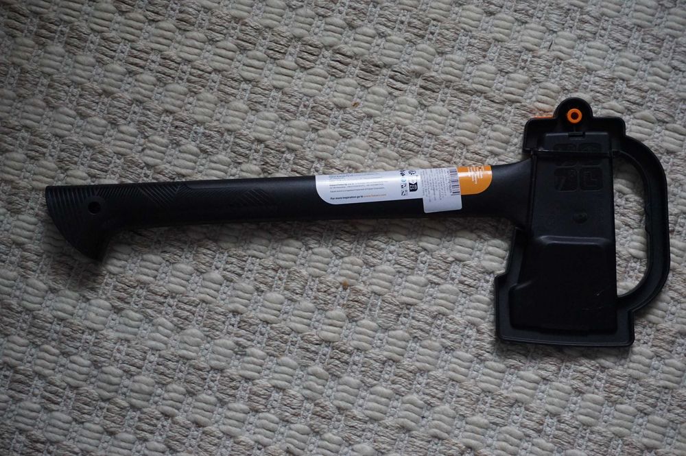 Fiskars Solid siekiera A10 Nowa