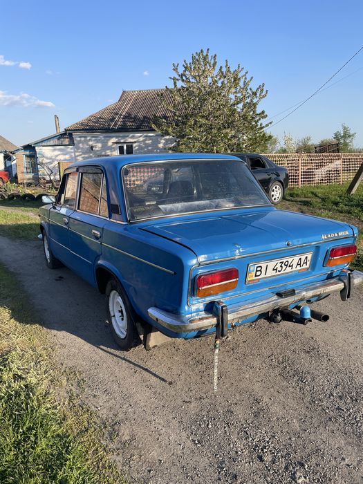 Продам гарний ваз 2103  торг присутній