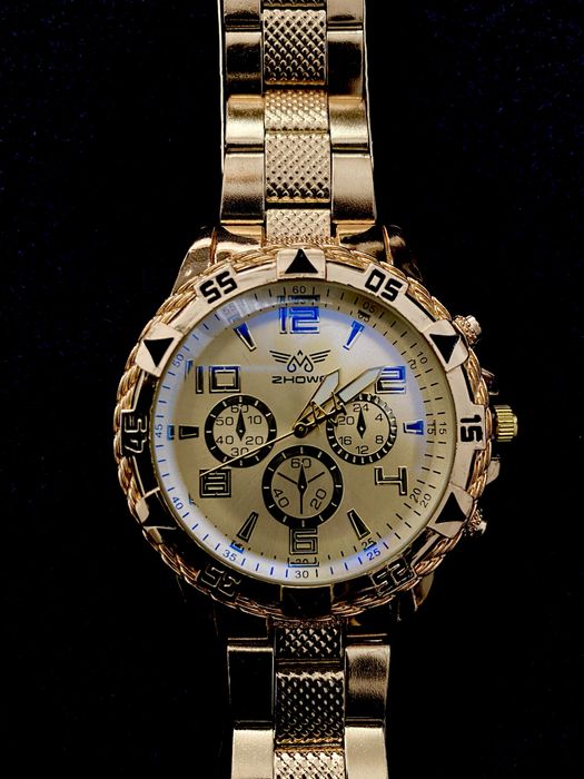 Relógio De Luxo Dourado