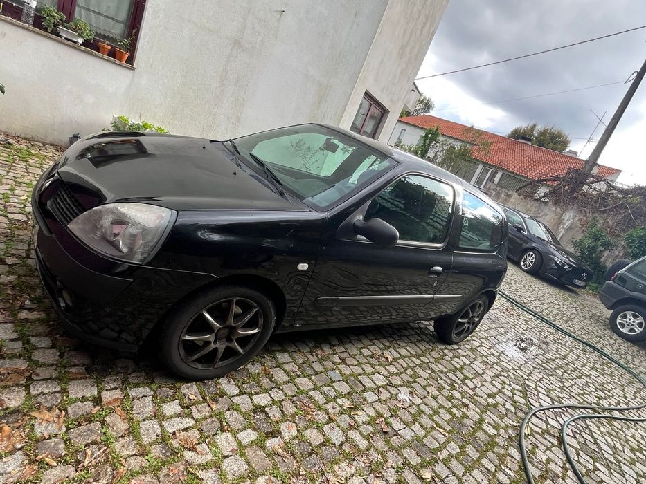 Vendo clio comercial