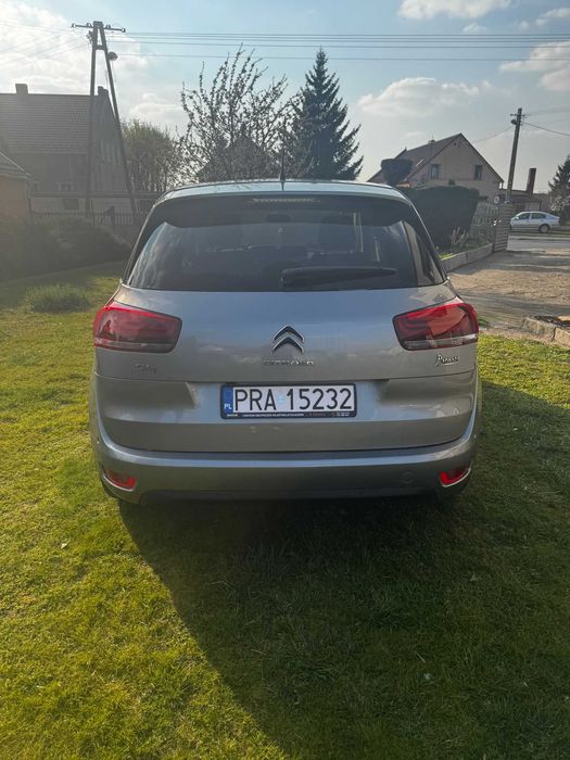 Sprzadam samochód citroen c4 picasso