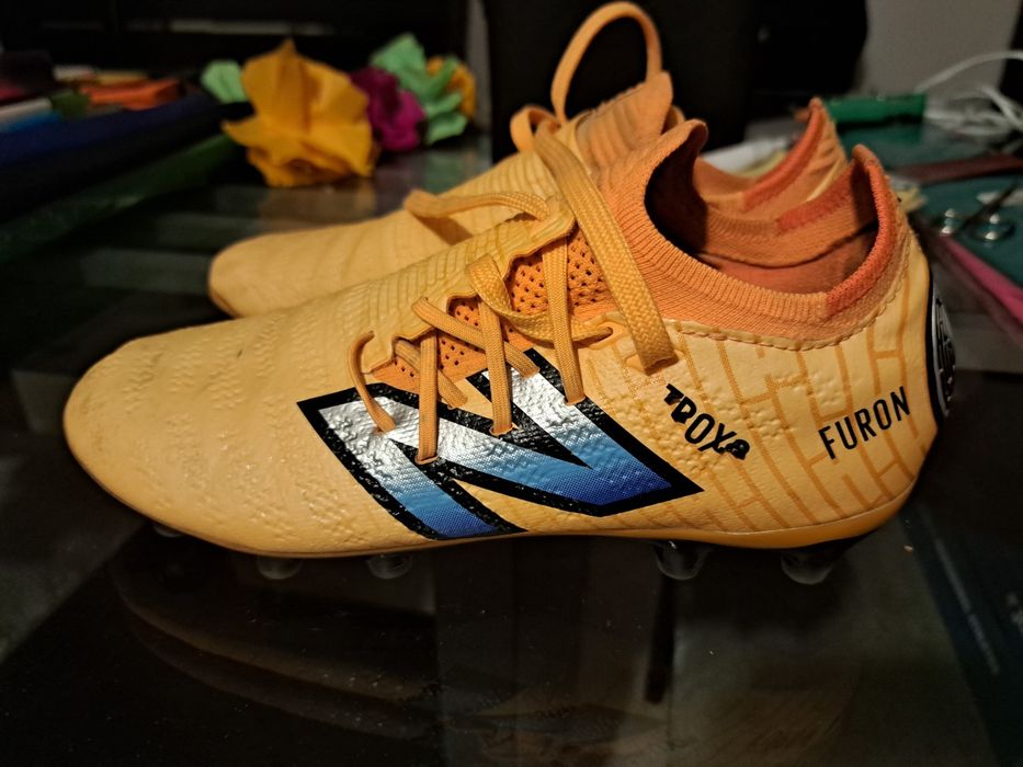 New Balance Furon Pro AG