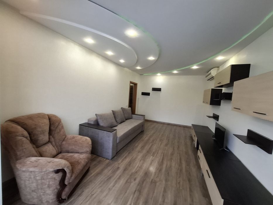 Оренда 2кк Центр. Пр-т Центральний/8 Березня