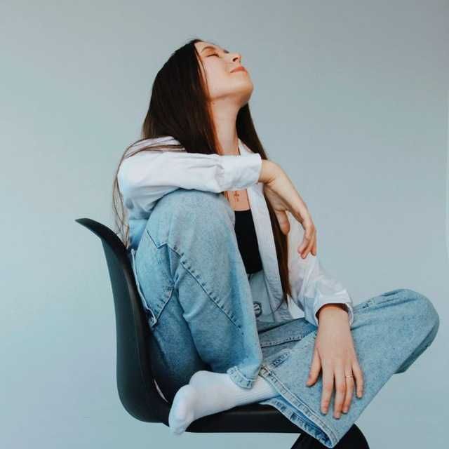 Репетитор з математики, фізики, хімії, історії,української,англійської