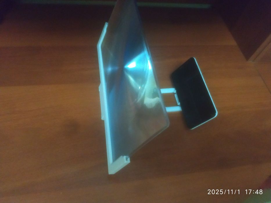 Продам 3Д экран для просмотра фильмов