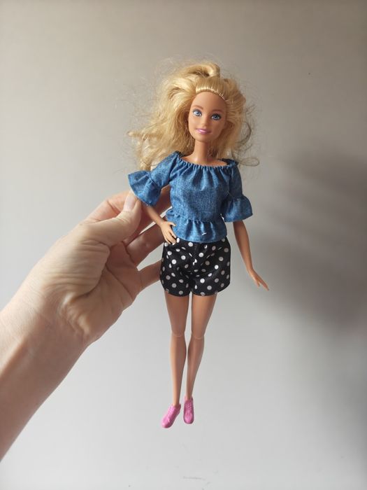 Lalka Barbie blondynka ubranka dla lalki Mattel