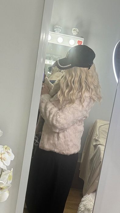 Futro Guesse naturalnie