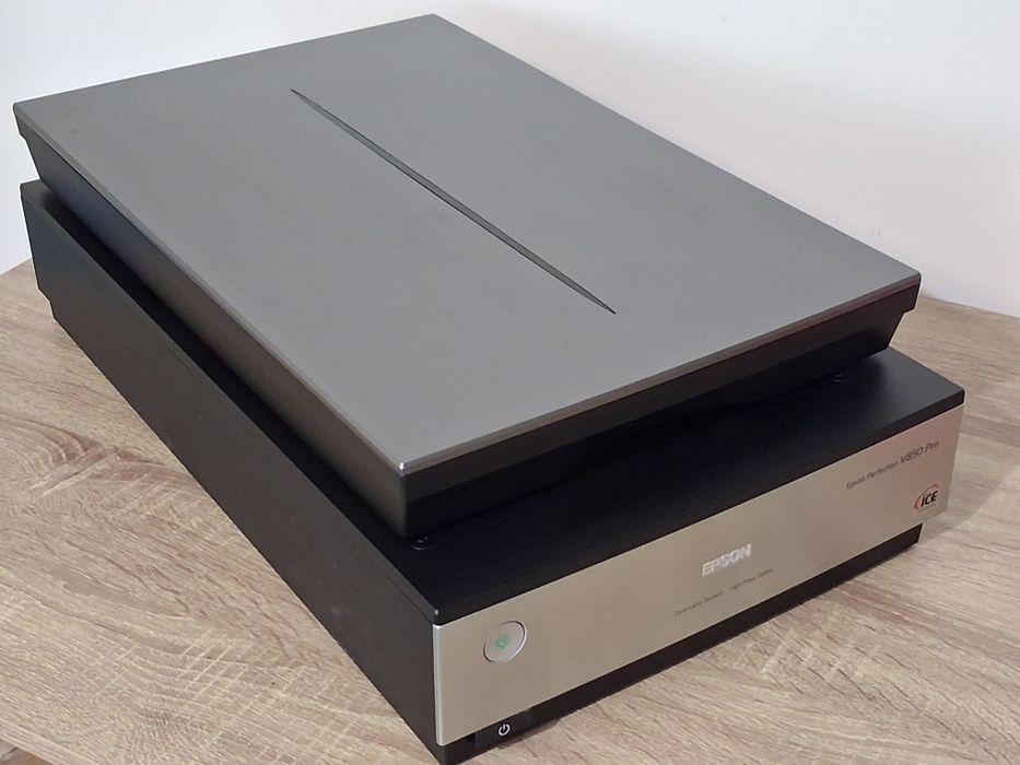 Skaner Epson V850 Pro