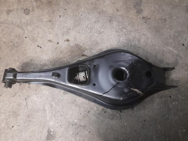 Braço de suspensão trás esquerdo BMW 3 Touring (E36)