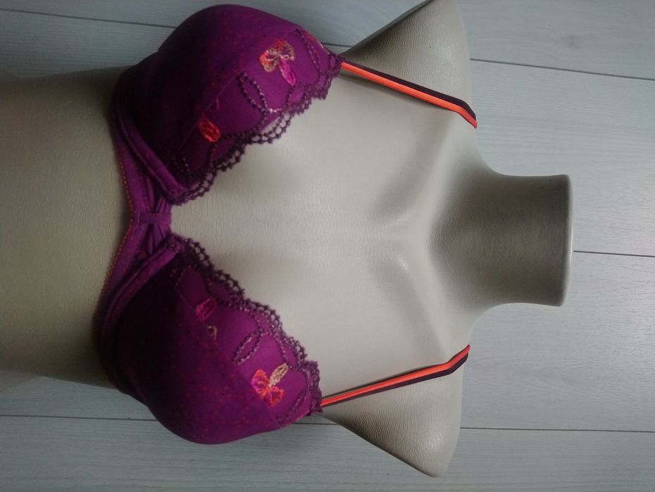 Ліфчик бюстгальтер новий Jardin Secret 70,75,80B, 75C