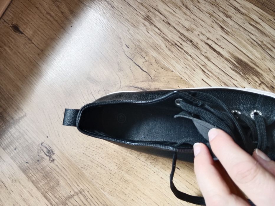 Trampki rozmiar 40