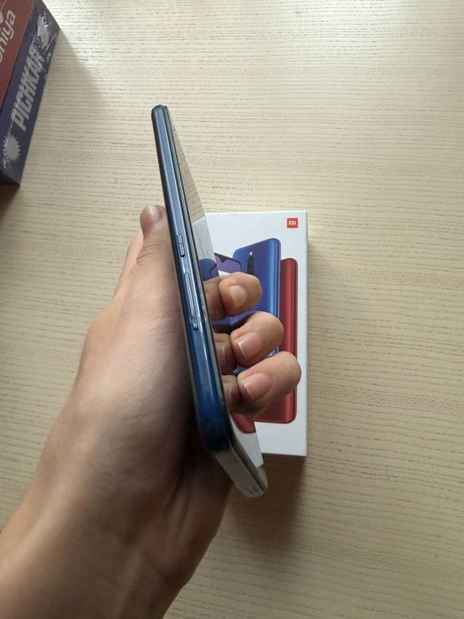 Продам Redmi 8 в хорошем состоянии