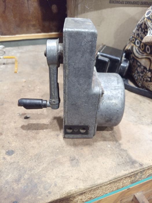 Ручний генератор вермахту німецький. Ручной генератор Вермахта германи