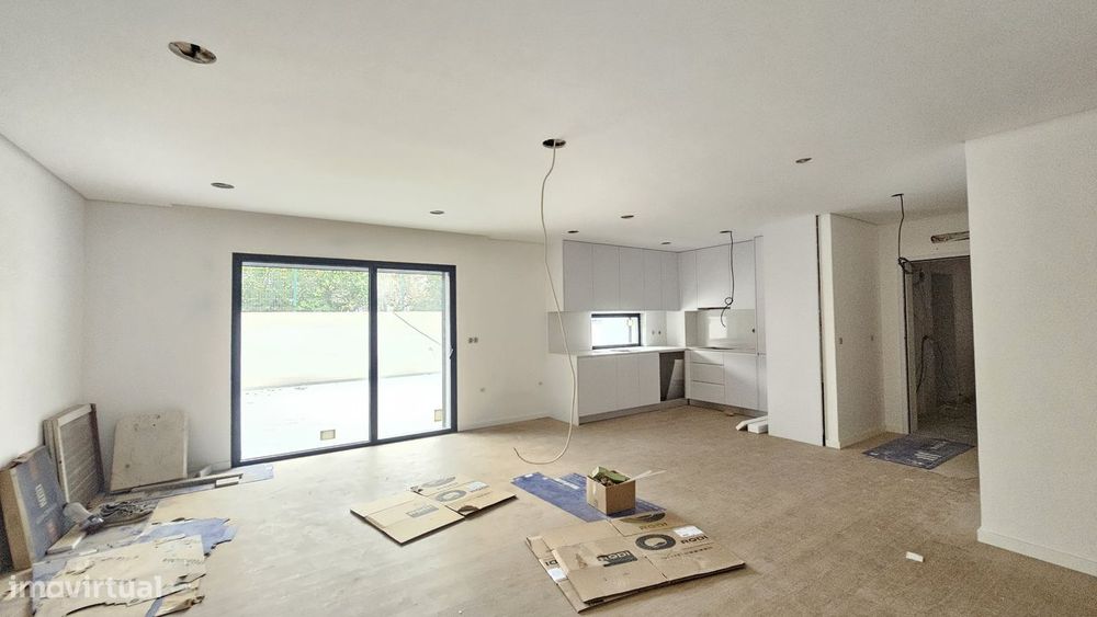 Apartamento | T3 | Terraço | Esgueira — Esgueira, Aveiro