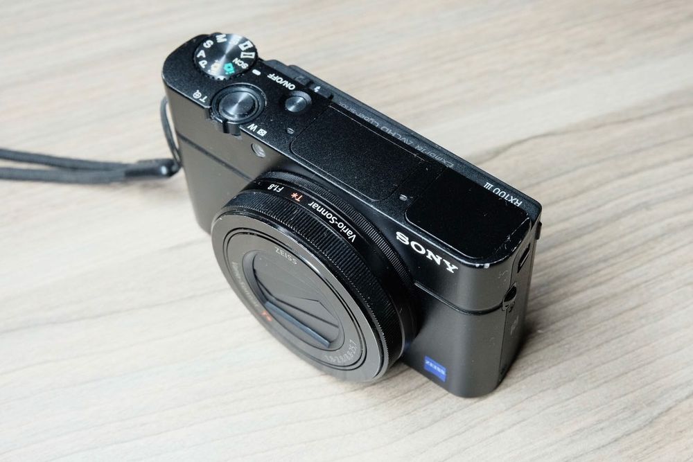 Aparat Sony RX100 M3 mark III