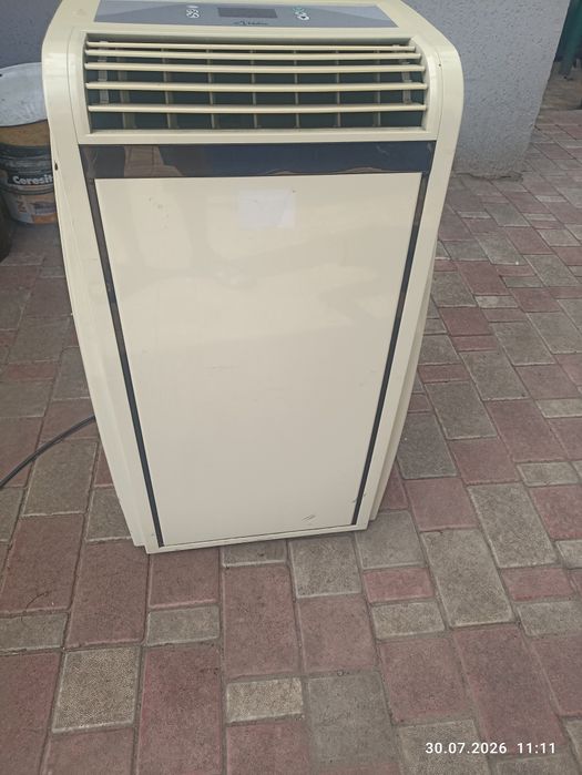 Продам мобільний кондиціонер.