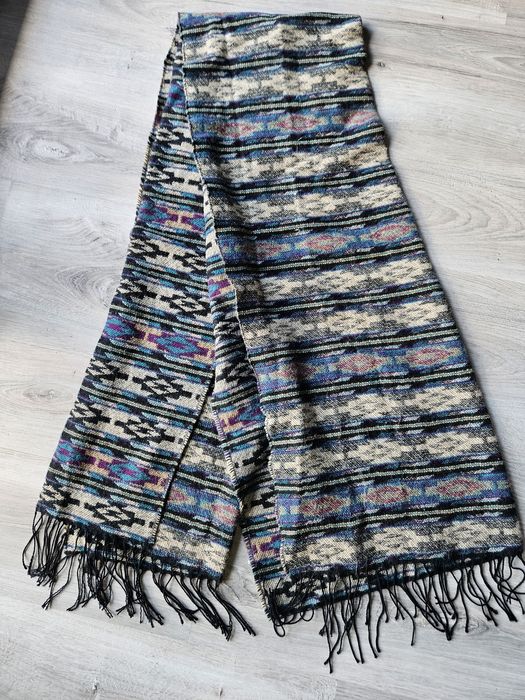 Szal Pieces.  Stan idealny