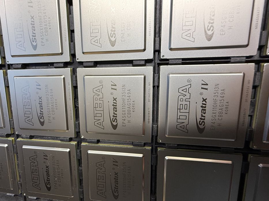 BGA, FPGA Altera Stratix IV EP4SGX110HF35I3N Оригінал! Нові!