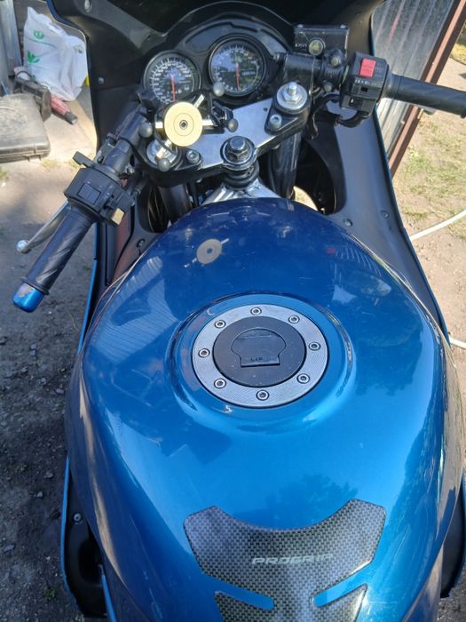Sprzedam Suzuki rf 600f