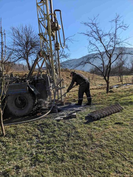 Буріння свердловин на воду, пошук води