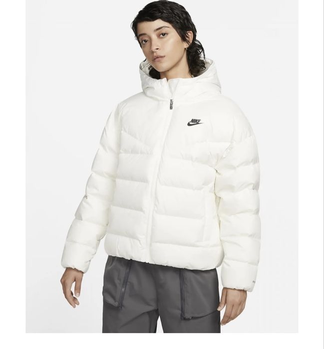 Куртка Ніке пуховік Sportswear Storm-Fit Windrunner White Dg5903-133