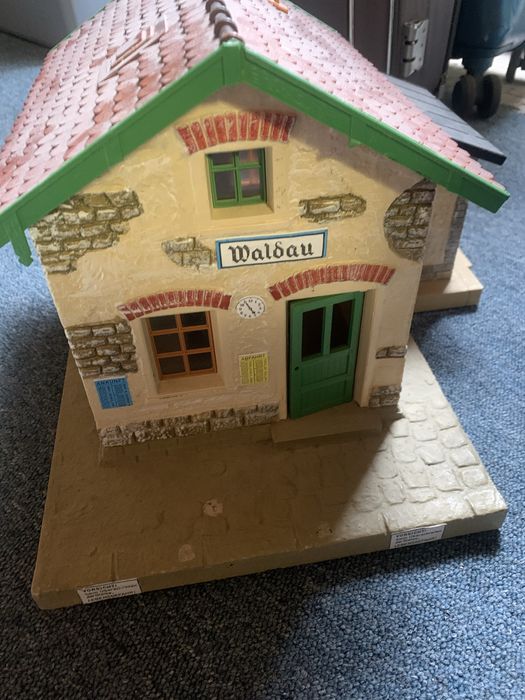 Sprzedam 2 domki do makiety