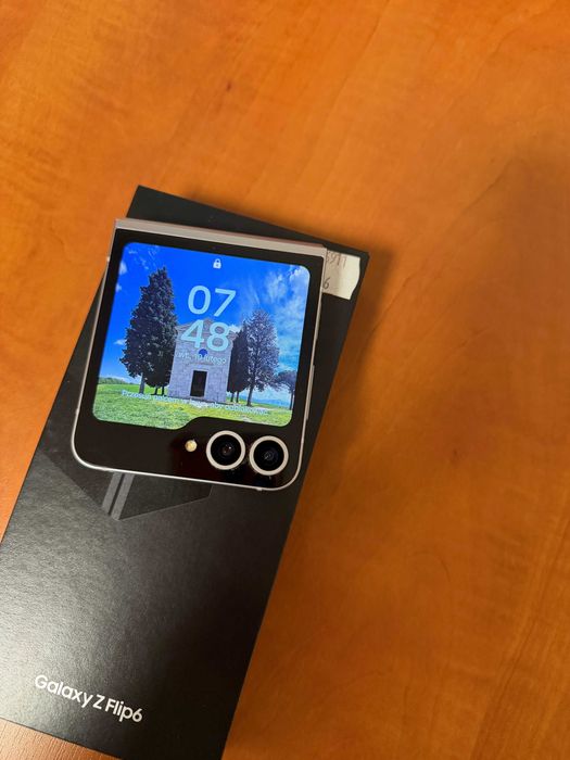 Samsung Galaxy Z Flip6 256 GB | Silver Shadow