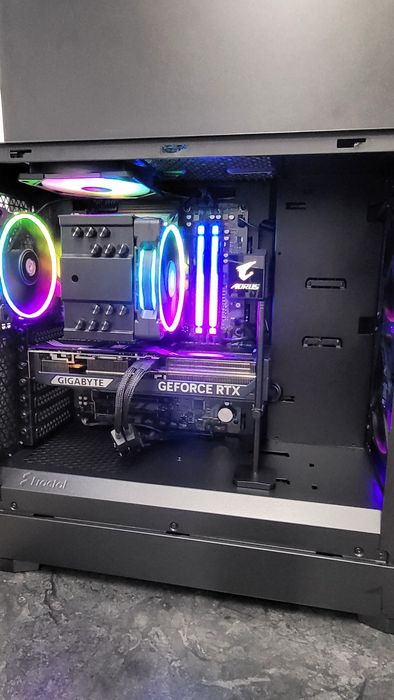 Komputer gamingowy AMD Ryzen 7-7800X3D/32GB/RTX5070/1TB Gwarancja