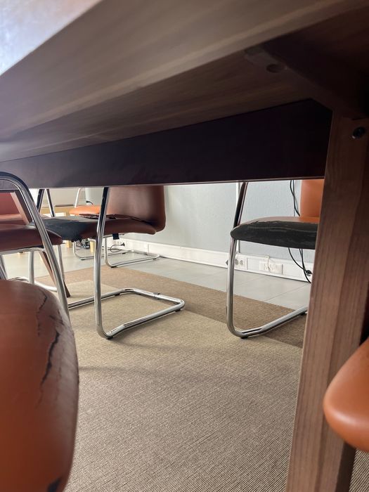 Mesa de jantar ou escritório em madeira maciça