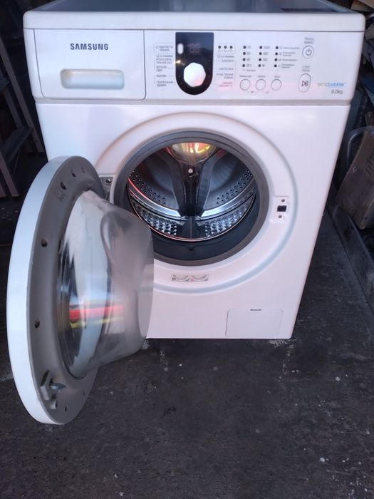 Продам пральну машину Samsung Eco bubble 6 kg