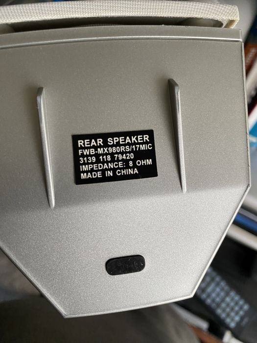 Sourround speakers - Philips (5 + 1)